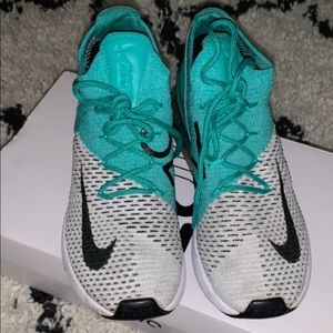 Nike AirMax 270 flyknit